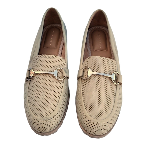 Kelly & KATIE, LIGHT TAN PERFORATED LOAFER SIZE 9.5 - Picture 5 of 8